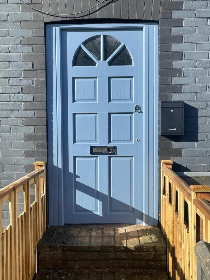 Lovely Spacious Loft Close To Train Station Worthing Eksteriør bilde