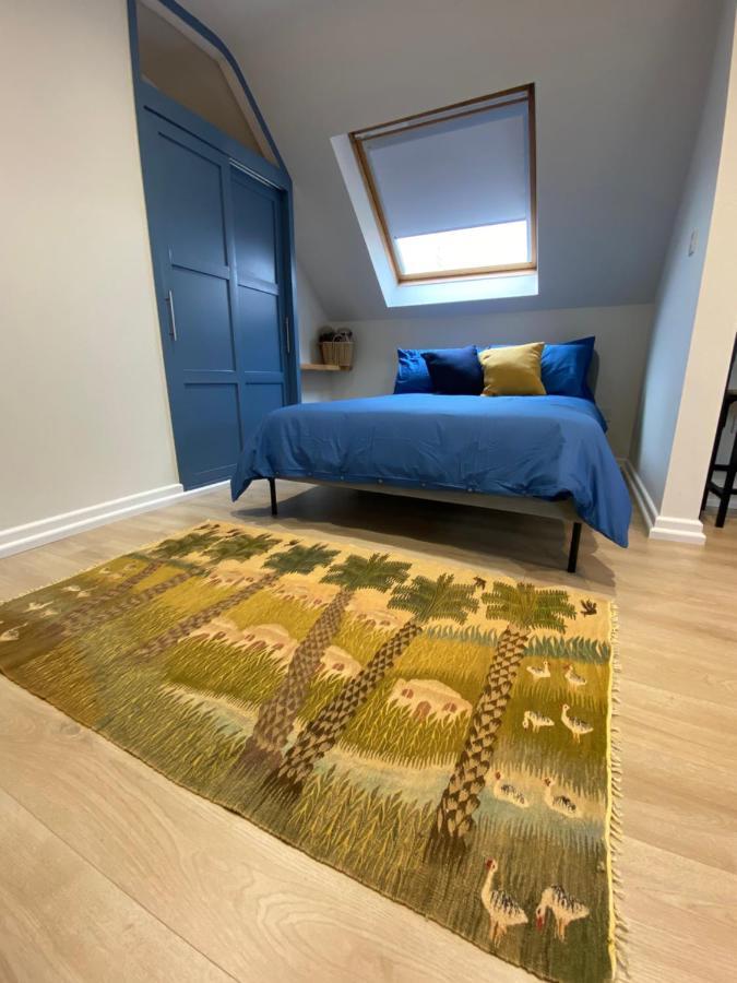 Lovely Spacious Loft Close To Train Station Worthing Eksteriør bilde