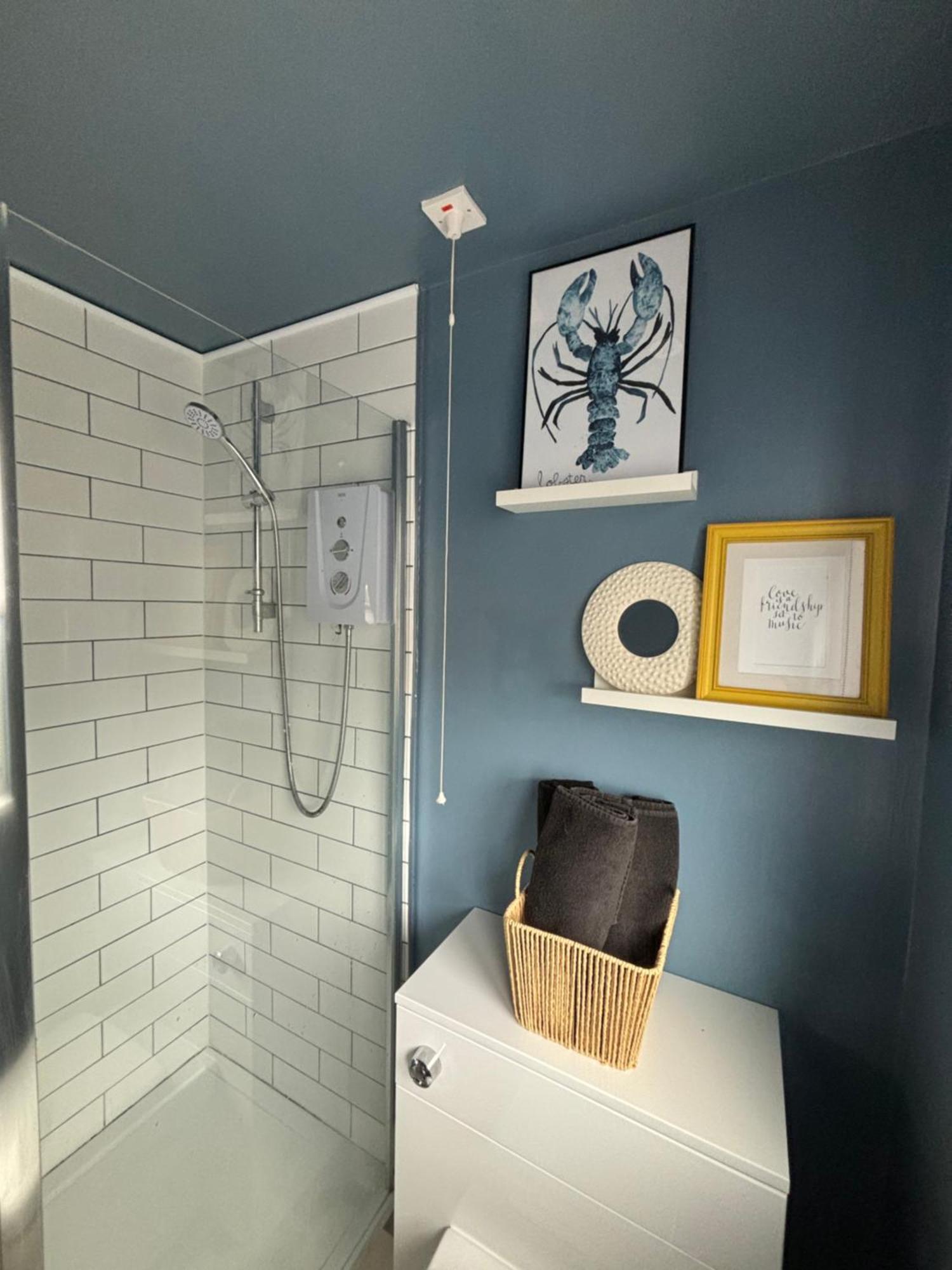 Lovely Spacious Loft Close To Train Station Worthing Eksteriør bilde
